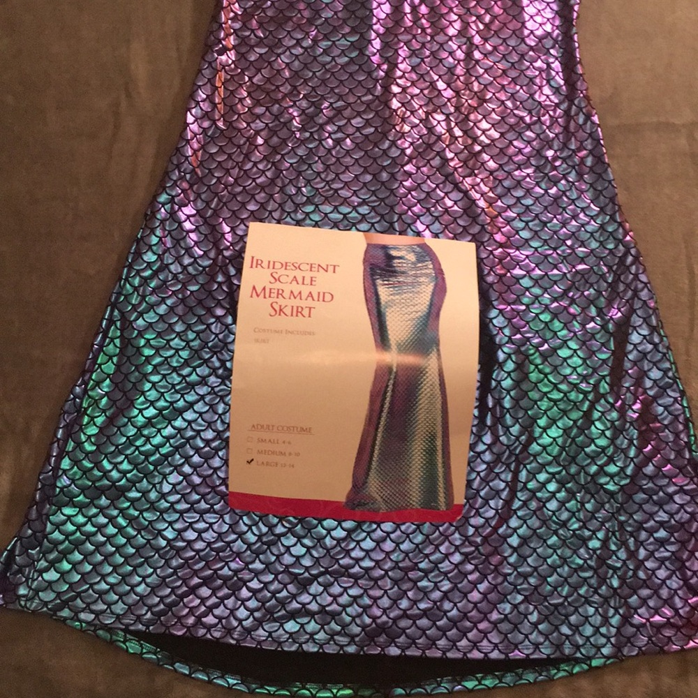 Mermazing 🧜‍♀️ mermaid skirt